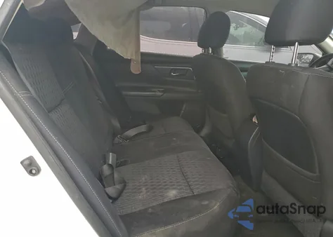 2016 Nissan Altima 2.5 из США, поврежденный, VIN 1N4AL3AP0GC260812